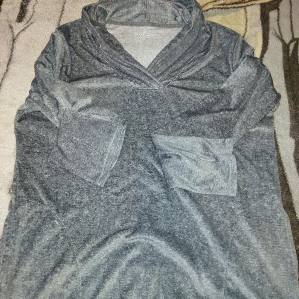 Women's pullover hoodie